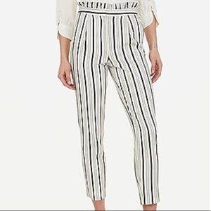 NWT 🌸 Express • High Rise, Paperbag Waist • Ankle Pant, 8L